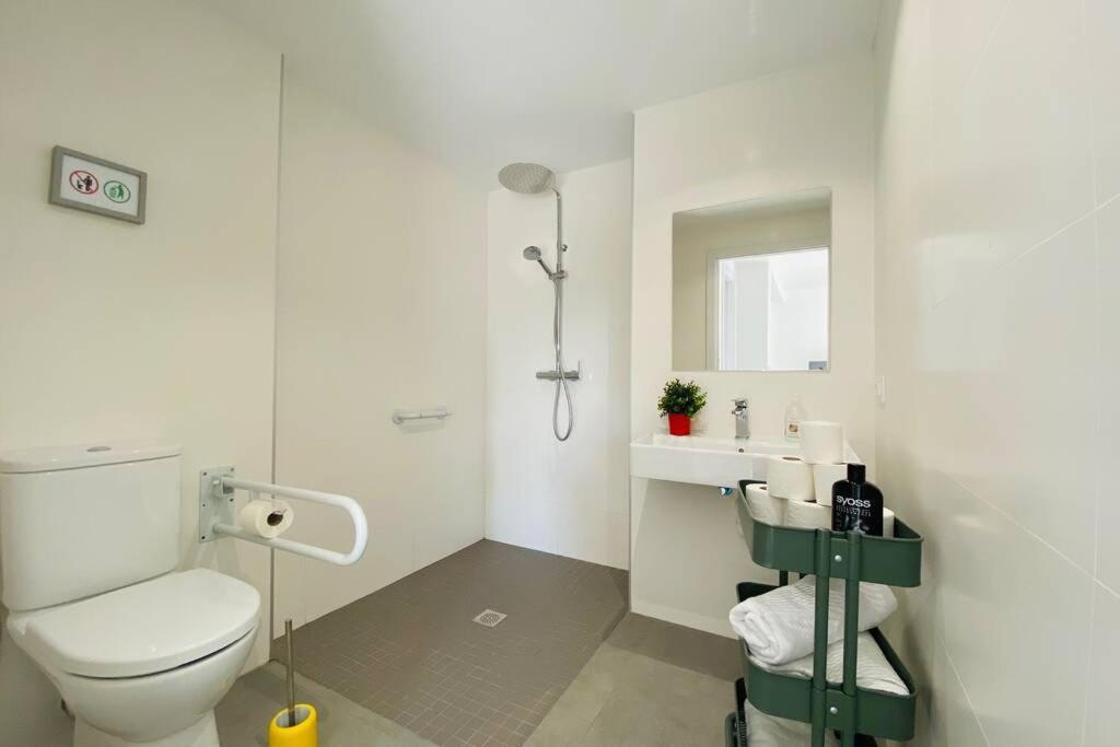 70 M2, Apartamento Cerca De La Playa, Apto Minusvalidos. Roses Exteriér fotografie